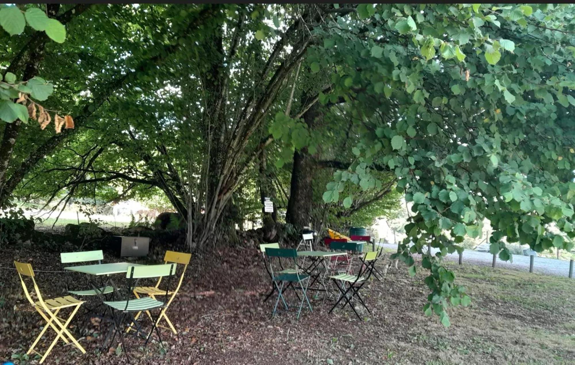 A Saint-sylvestre Avec Terrasse Et Jardin *